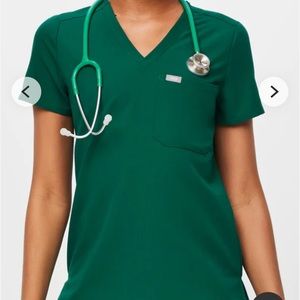 Figs hunter green Catarina scrub top